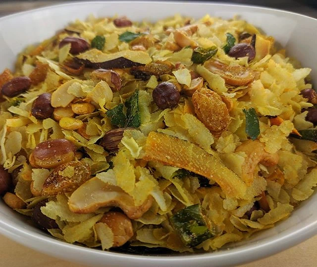 Poha Chivda Recipe